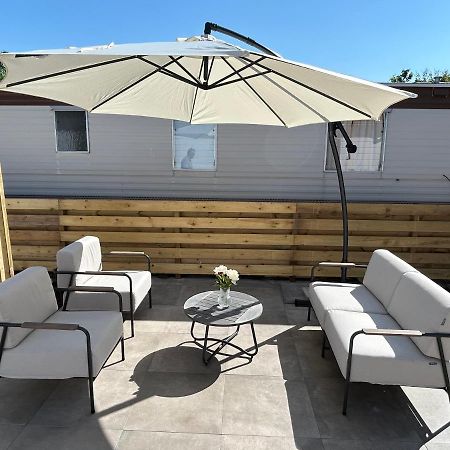 Breezy Beach Chalet Petten Eksteriør billede